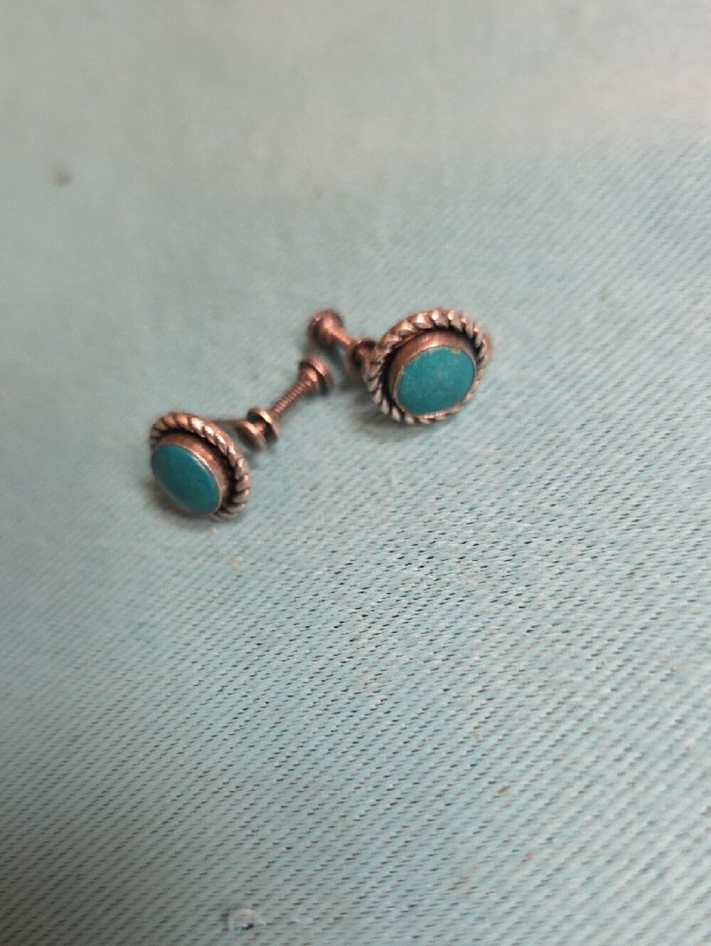 Silvertone Turquoise Screw-Back Earrings - Blue - Picture 4 of 4